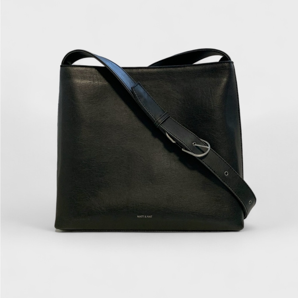 Matt & Nat Minty Vegan Messenger Bag - Vintage In Black